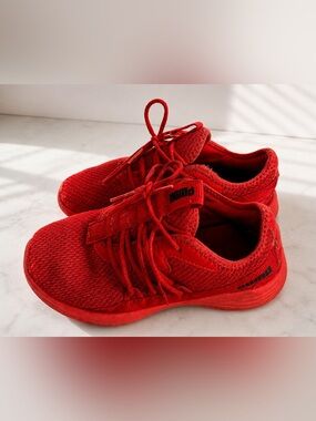 Puma Kids Red Lace Up Athletic Running Shoes Size 2 Youth